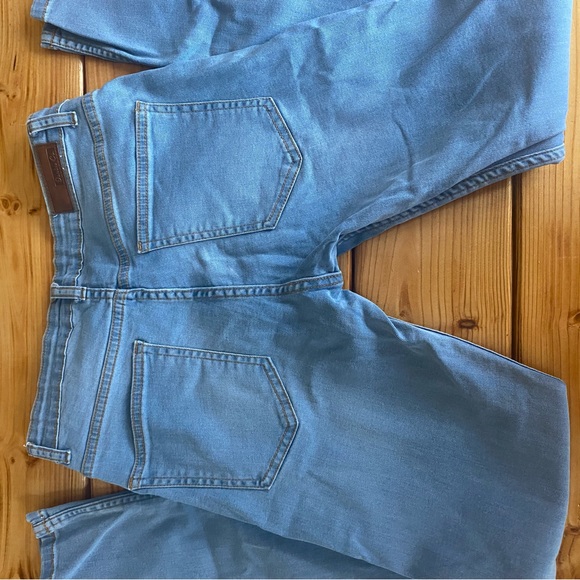 Jeans - Picture 4 of 4